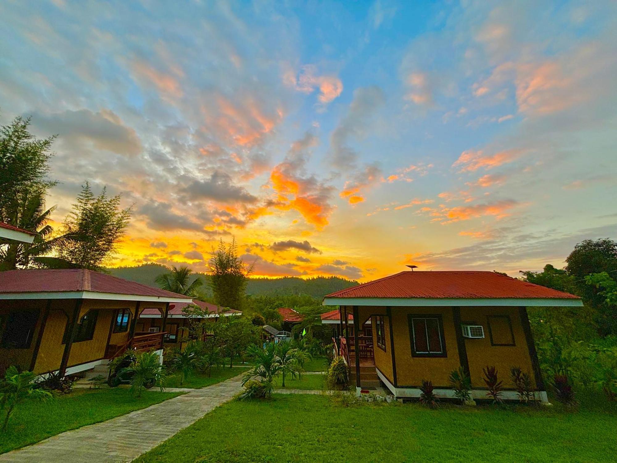 Luzville Transient House - Port Barton Itaytay المظهر الخارجي الصورة