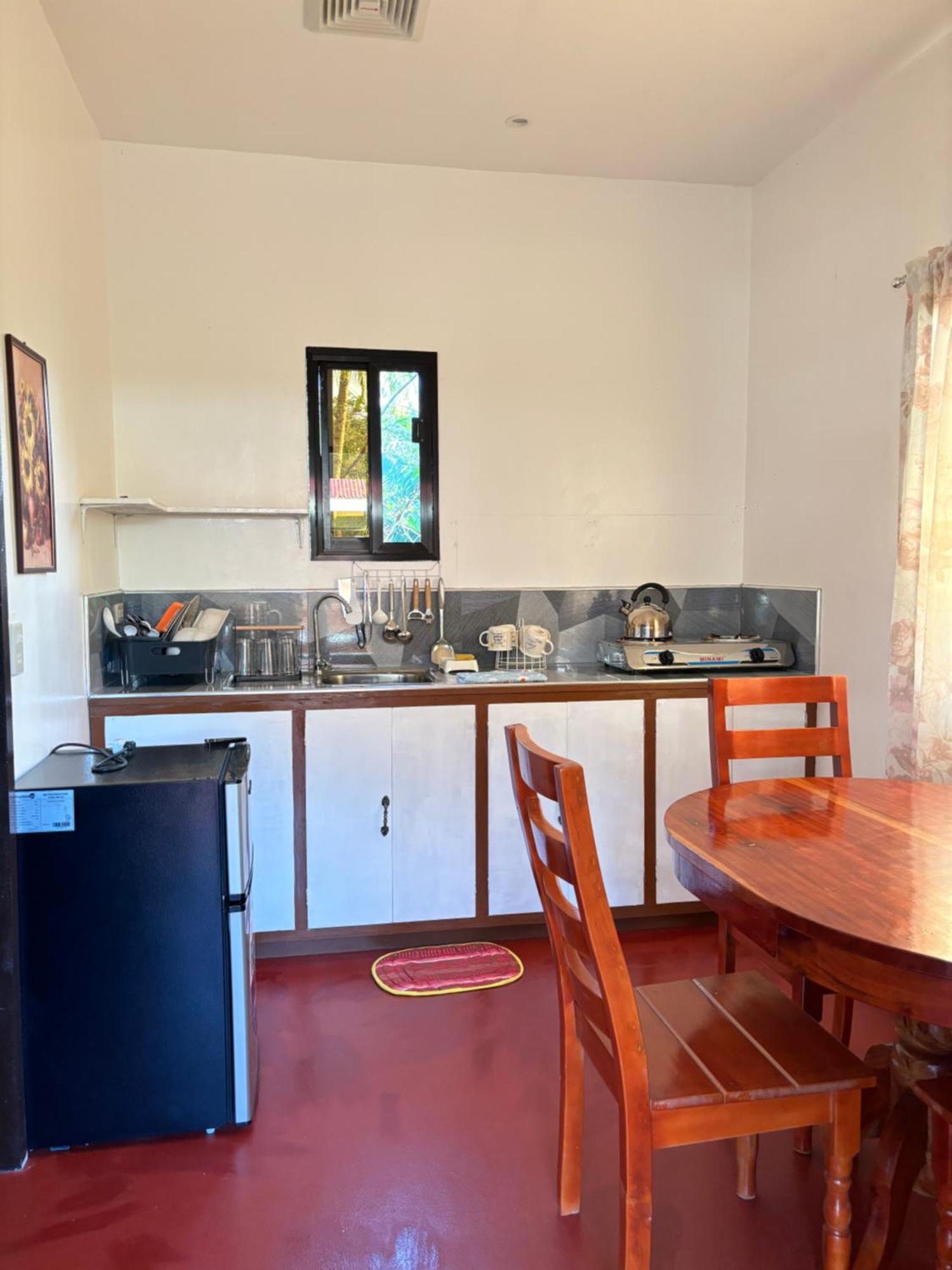 Luzville Transient House - Port Barton Itaytay المظهر الخارجي الصورة